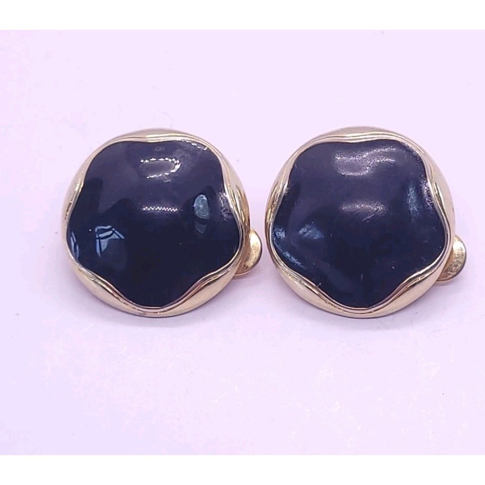 Vintage Daria Black Glass Cabochon Gold Tone Clip-On Earrings Signed Pat Pend